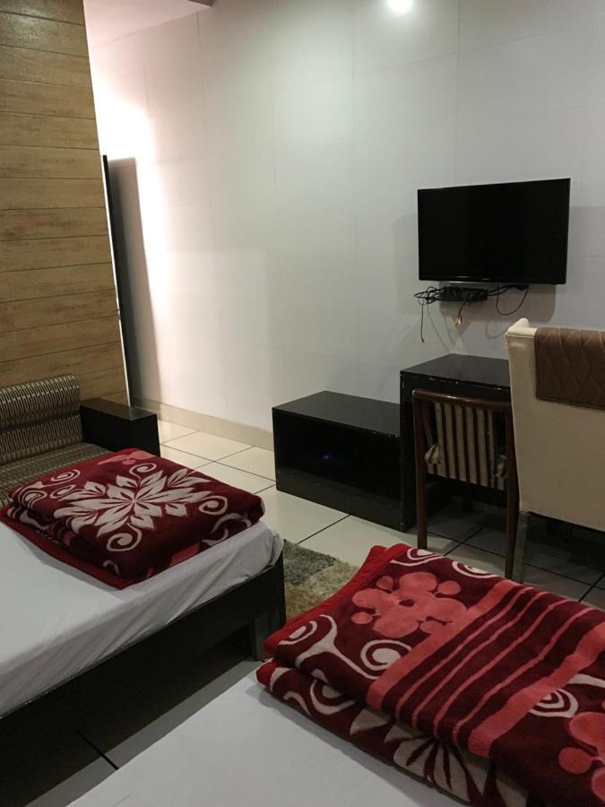 Hotel Natraj Bulandshahr Exteriér fotografie