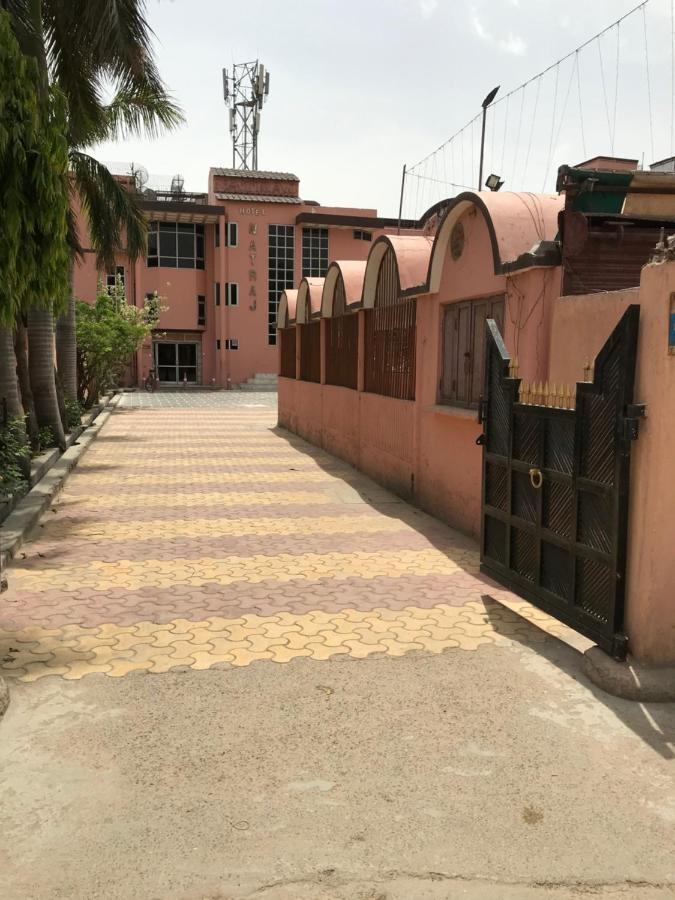Hotel Natraj Bulandshahr Exteriér fotografie